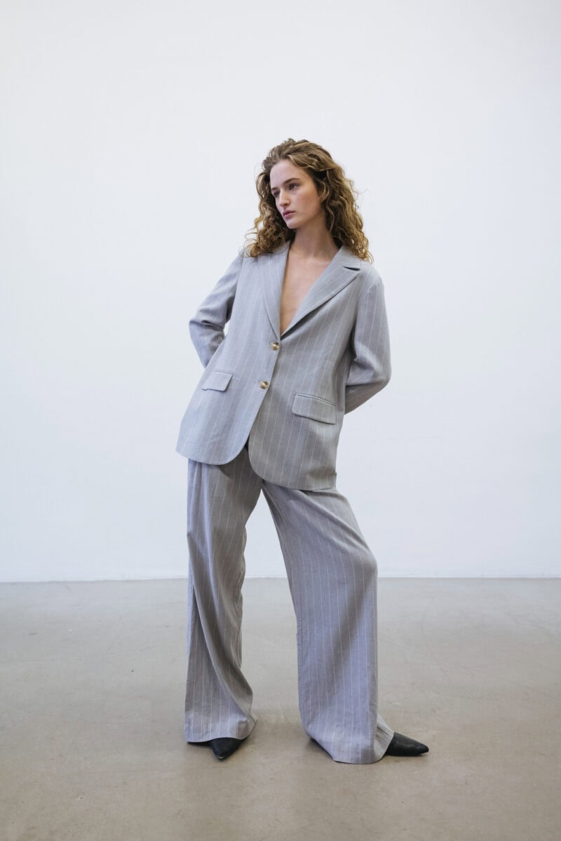 Drömmiga byxor i linne med ränder – Bild 3