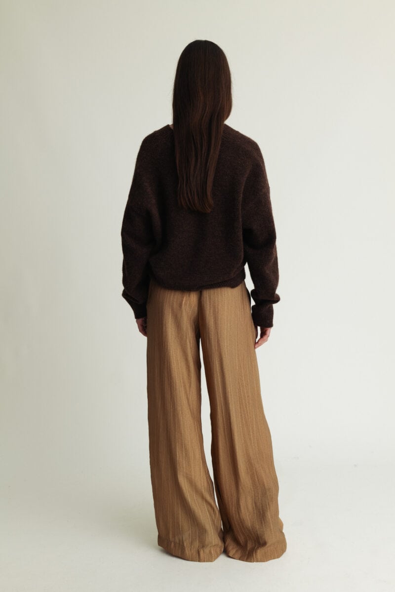 Daily V-Neck Chocolate Brown Melange - Image 2